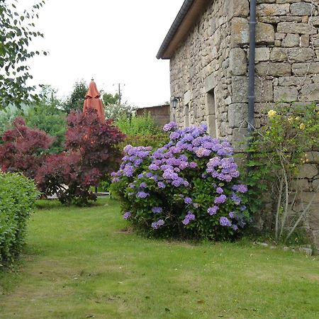 Gites De La Haie Plouégat-Moysan Esterno foto